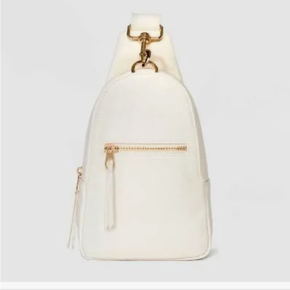 Cream crossbody bag with 2 straps